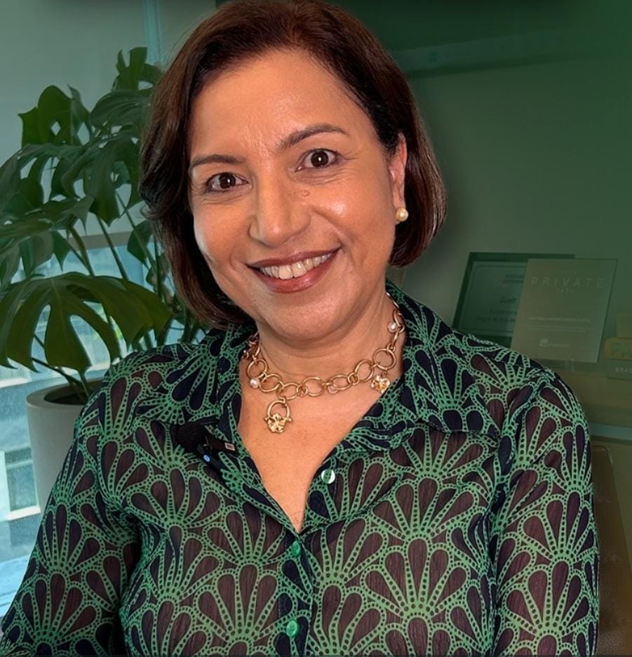 Denise Costa Correa