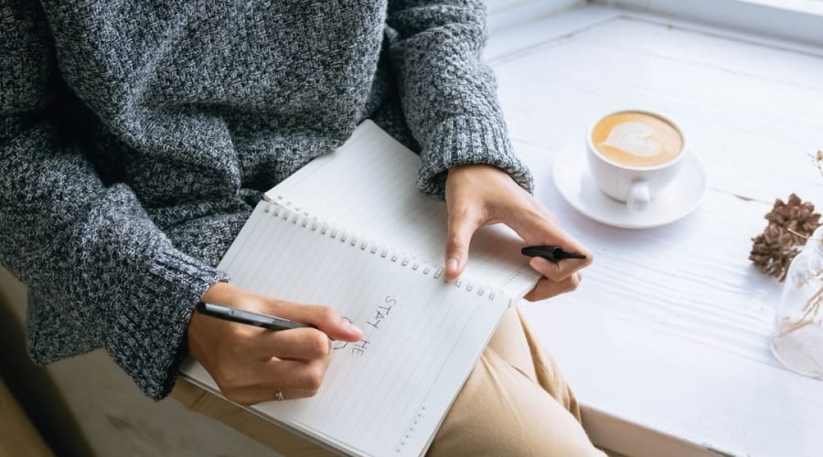 Autocuidado Feminino: A Base Invisível que Sustenta a Mulher Empreendedora 